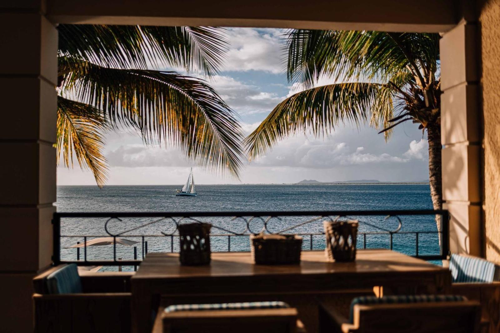 The Bellafonte - Luxury Oceanfront Hotel Kralendijk Exteriör bild