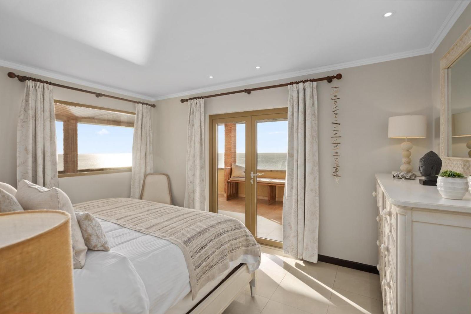 The Bellafonte - Luxury Oceanfront Hotel Kralendijk Exteriör bild