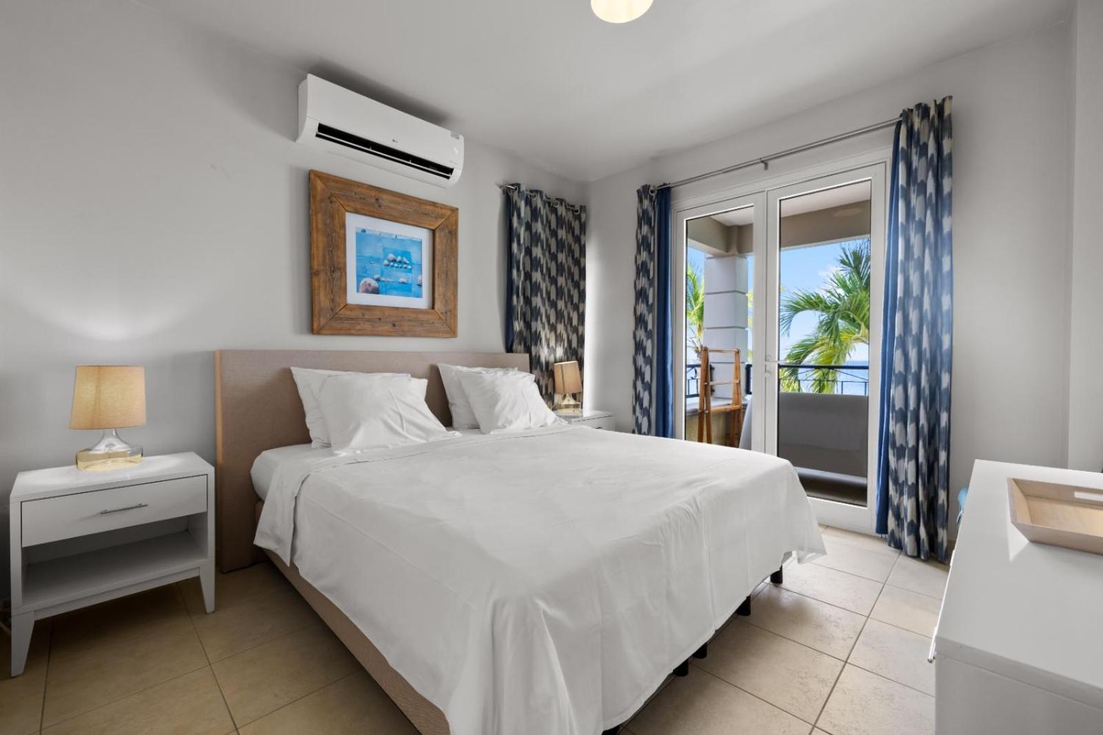 The Bellafonte - Luxury Oceanfront Hotel Kralendijk Exteriör bild